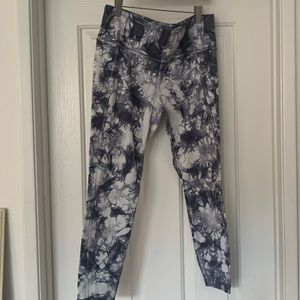 Athleta Elation Tie Dye 7/8th Tight